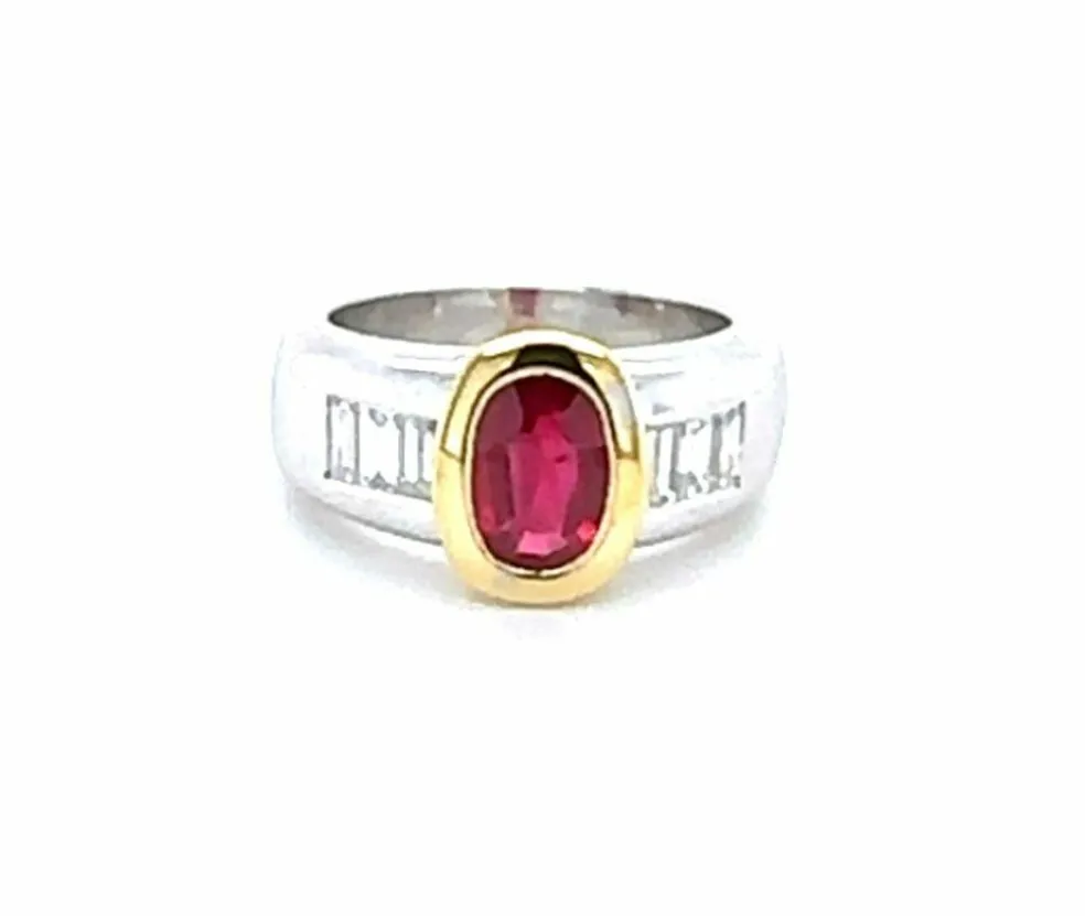 Bague Rafinée: Or Bi-Colore 18ct, Rubis, Baguettes