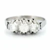 Bague rangée de diamants en platine