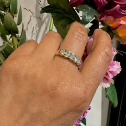 Bague rangée de diamants en or jaune