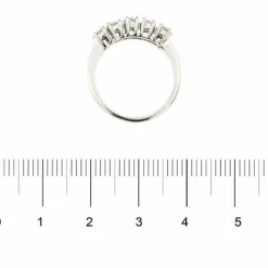 Bague Riviera en diamant de 0,75 ct