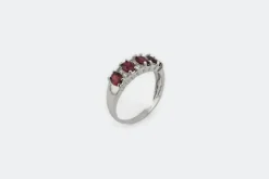 Bague rivière en or blanc avec grenats