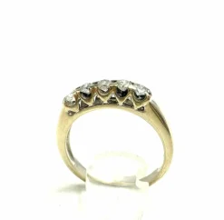 Bague Rivière en or blanc et diamants
