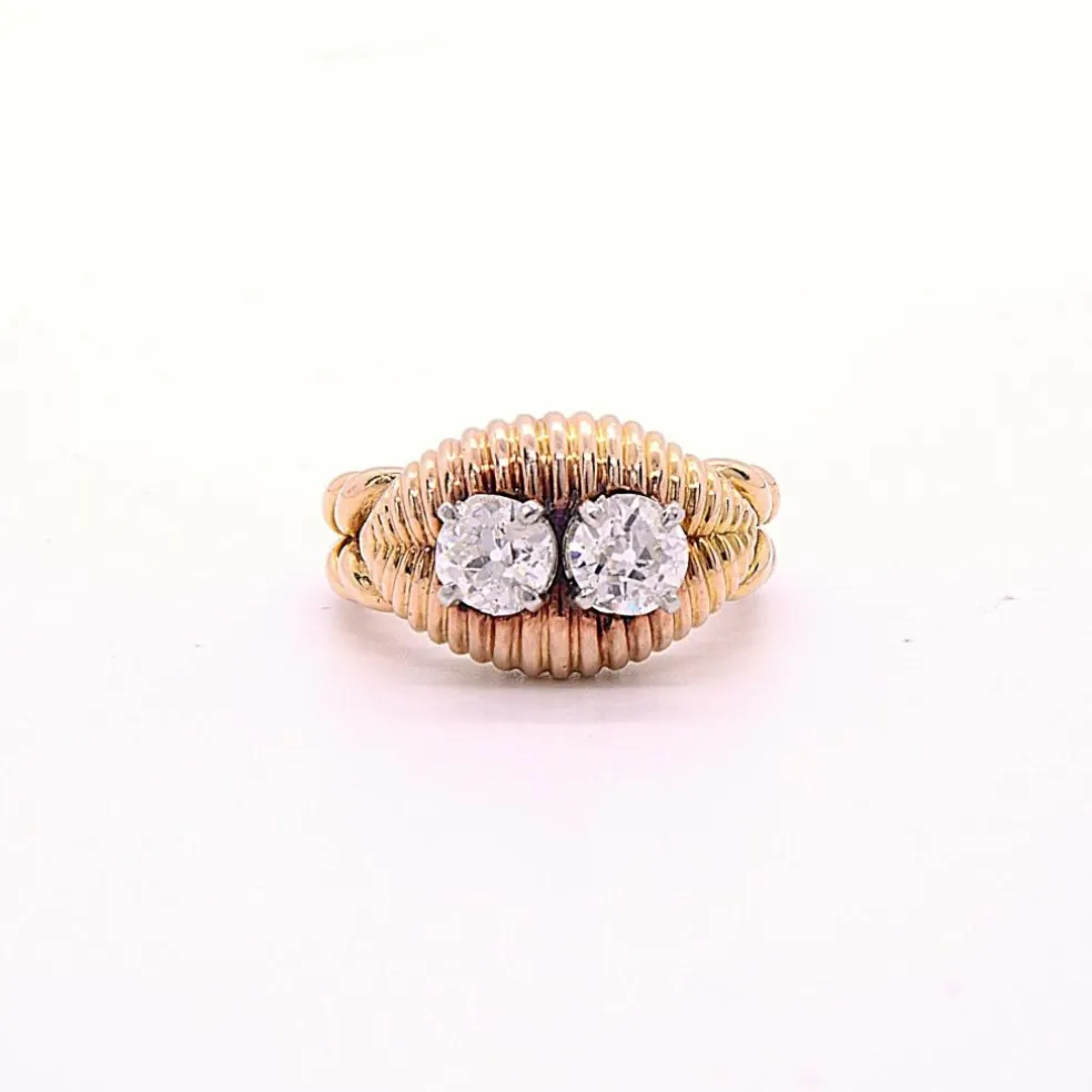 Bague Rocaille, deux diamants taille ancienne et or jaune