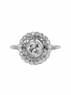 Bague ronde dentelle de platine et diamants