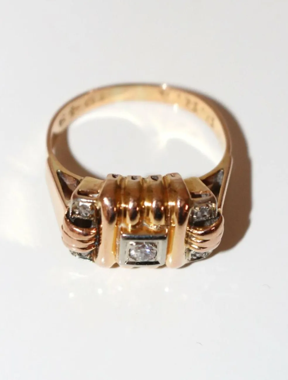 Bague Rétro 1949 or et diamants