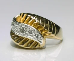 Bague Rétro ancienne en or, platine et diamants