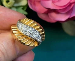 Bague Rétro ancienne en or, platine et diamants