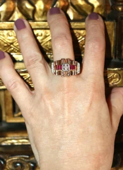 Bague Rétro Rubis Diamants