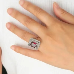 Bague Rubis birman et Diamants