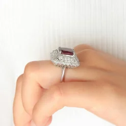 Bague Rubis birman et Diamants