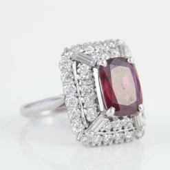 Bague Rubis birman et Diamants