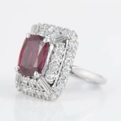 Bague Rubis birman et Diamants