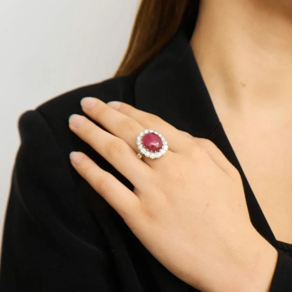 Bague Rubis cabochon & Diamants