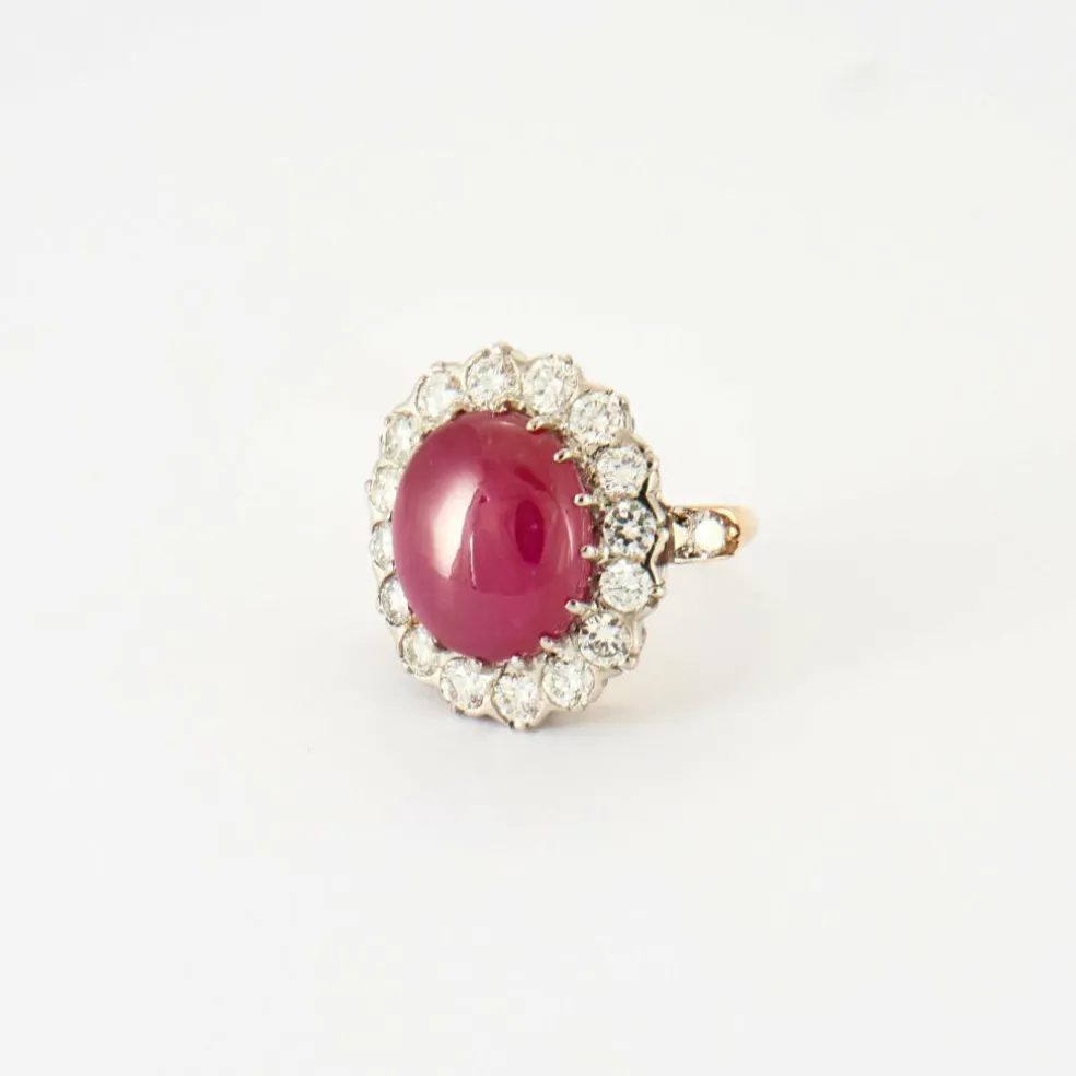 Bague Rubis cabochon & Diamants