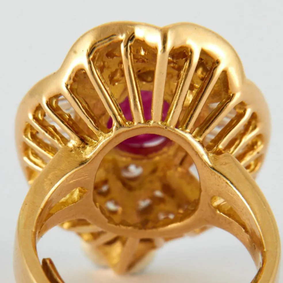 Bague Rubis cabochon Diamants