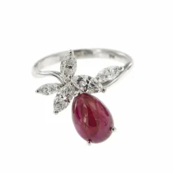 Bague rubis cabochon et diamants