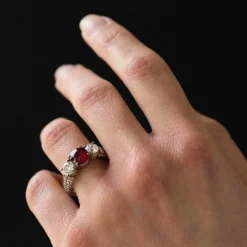 Bague Rubis, Diamants et pavage de diamants