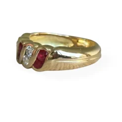 Bague rubis diamants or jaune 18 carats