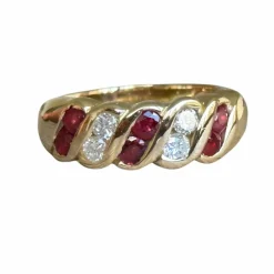 Bague rubis diamants or jaune 18 carats