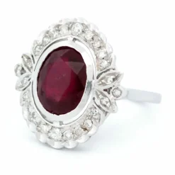 Bague rubis entourage diamants
