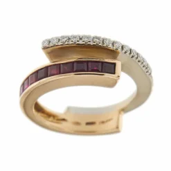 Bague rubis et diamants