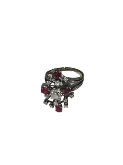 Bague rubis et diamants Année 70