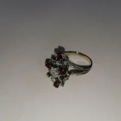 Bague rubis et diamants Année 70