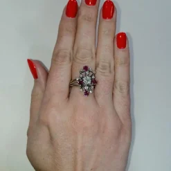 Bague rubis et diamants Année 70