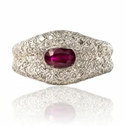 Bague Rubis et pavage de Diamants