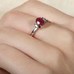 Bague Rubis épaulé