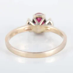 Bague Rubis épaulé
