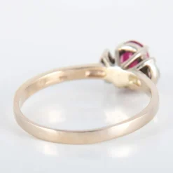 Bague Rubis épaulé