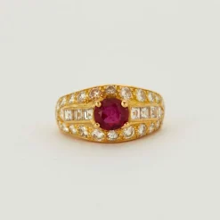 BAGUE RUBIS PAVEE DE DIAMANTS