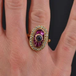 Bague rubis saphirs diamants style art déco