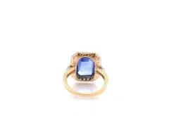 Bague saphir de 6,45cts et diamants