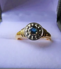 Bague Saphir des années 40 Or blanc et jaune