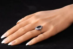 Bague Saphir et Diamants - L'élégance Art Déco Vintage