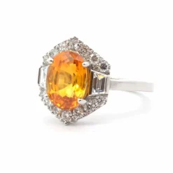 Bague saphir jaune de 2,92cts et diamants