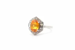 Bague saphir jaune de 2,92cts et diamants
