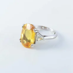 Bague Saphir jaune Diamants