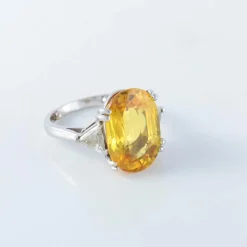 Bague Saphir jaune Diamants