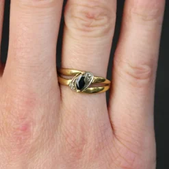 Bague saphir navette or jaune d'occasion