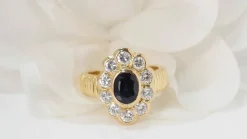 Bague saphir ovale et diamants
