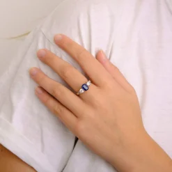 Bague Saphir épaulé Diamants