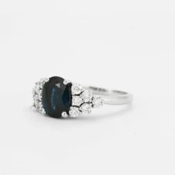 Bague Saphir épaulé Diamants