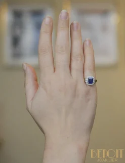 Bague Saphir rectangle pans coupés Style Art Déco