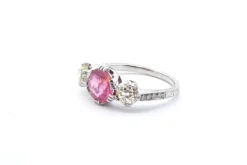 Bague saphir rose et diamants