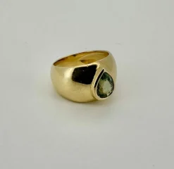 Bague saphir vert taille poire
