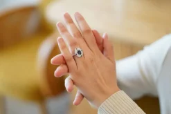 Bague saphirs et diamants en or blanc 18k