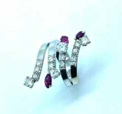 Bague Serpent Or blanc Rubis Diamants